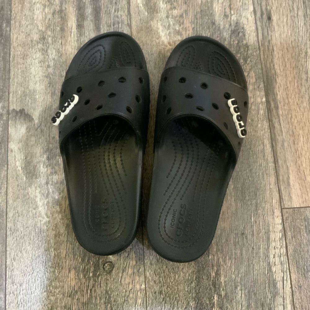 Crocs